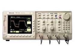 Tektronix TDS714L 500 MHz Digital Storage Oscilloscope (Pre-Owned)