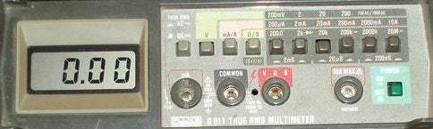 D811 Fluke Multimeter Used