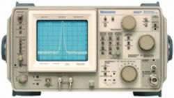 492P Tektronix Spectrum Analyzer