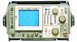 494P Tektronix Spectrum Analyzer