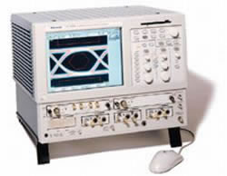 CSA8000 Tektronix Communication Analyzer Used