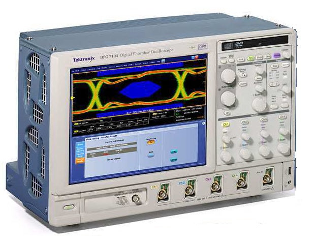 DPO7104 Tektronix Digital Oscilloscope Used