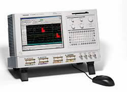 TLA5204 Tektronix Logic Analyzer Used